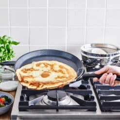 GreenPan Essentials Pannenkoekenpan Ø28 Cm -Beste Keukenartikelen Winkel 102 3814 3 1
