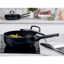 BK Easy Induction Hapjespan Ø24 Cm Ceramic -Beste Keukenartikelen Winkel 102 8517 7 1